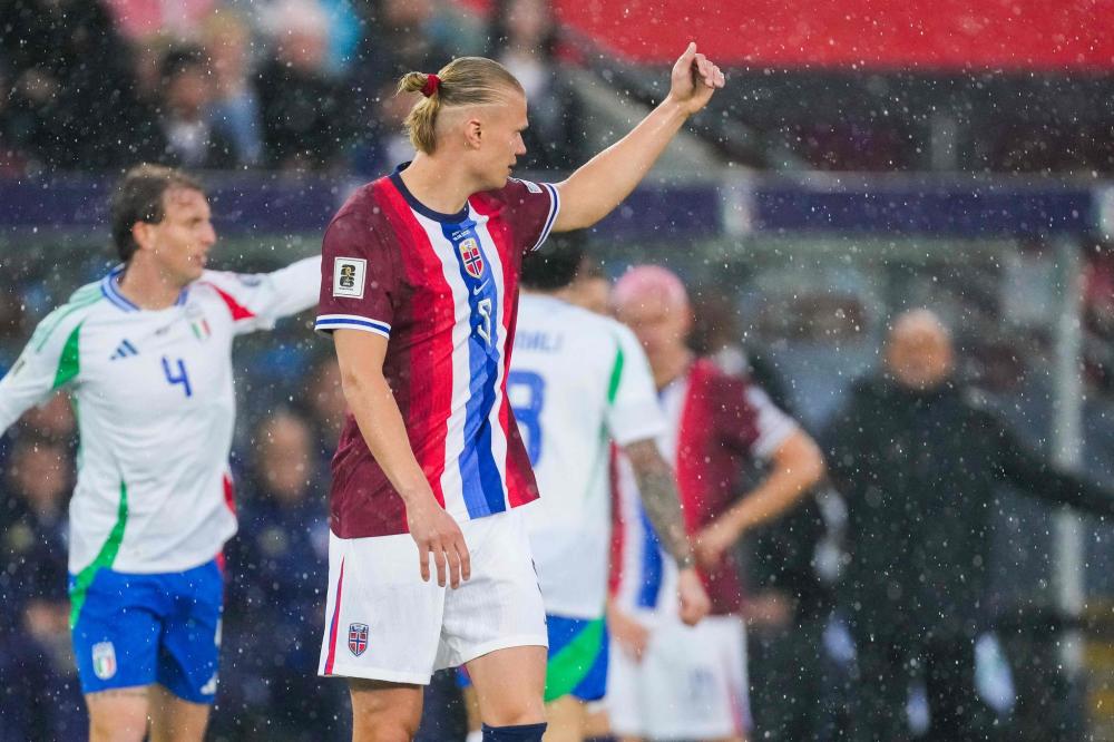 最近11场比赛，快船仅获2胜9负，战绩堪忧